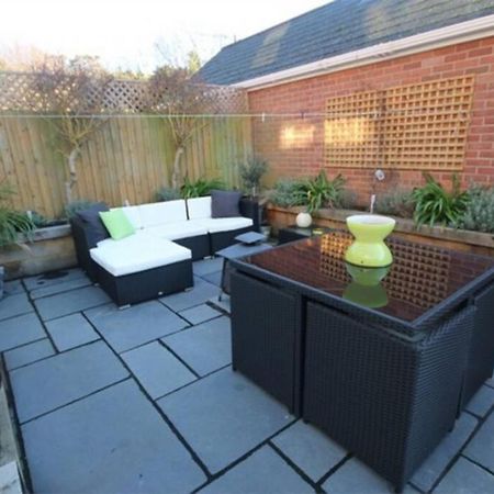 Vila Aderta Stylish House Poole Exteriér fotografie