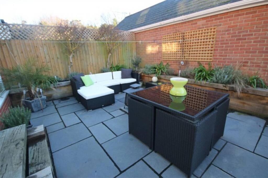 Vila Aderta Stylish House Poole Exteriér fotografie